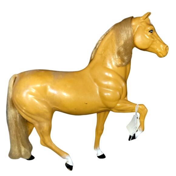 1980 VNTG Mattel Barbie's Palomino Horse Dallas, Blaze Face, Rooted Mane Tail - Picture 1 of 10